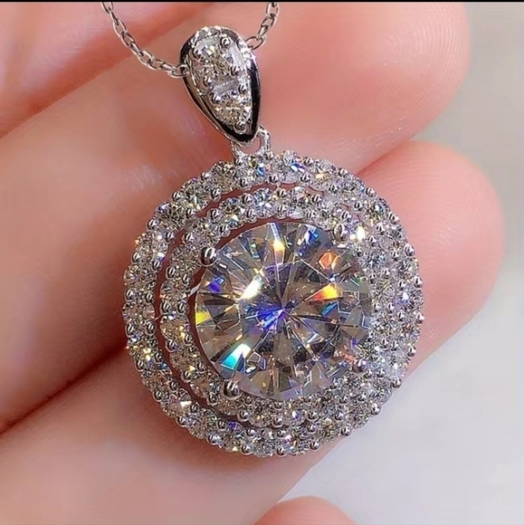 NIB Delicate Moissanite Solitaire Necklace Silver Plated - Picture 5 of 6